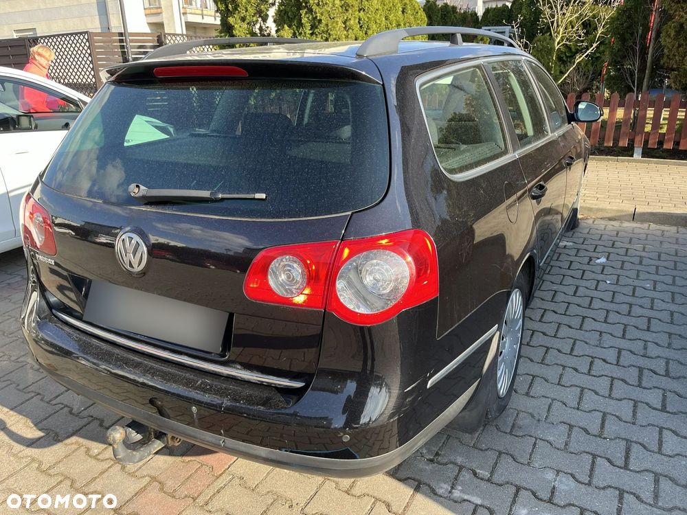 Volkswagen Passat 2.0 TDI DPF Comfortline - 14