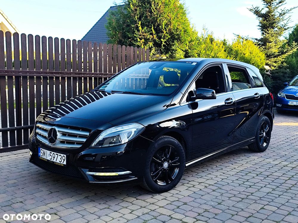 Mercedes-Benz B-Class 2012 photo 2