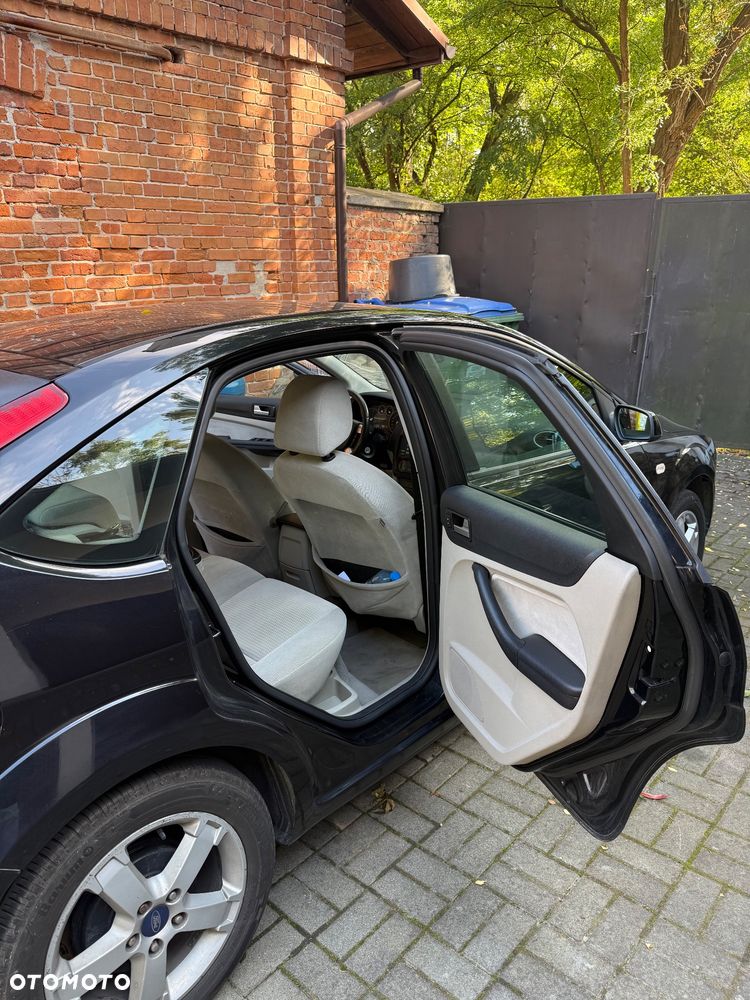 Ford Focus - 9