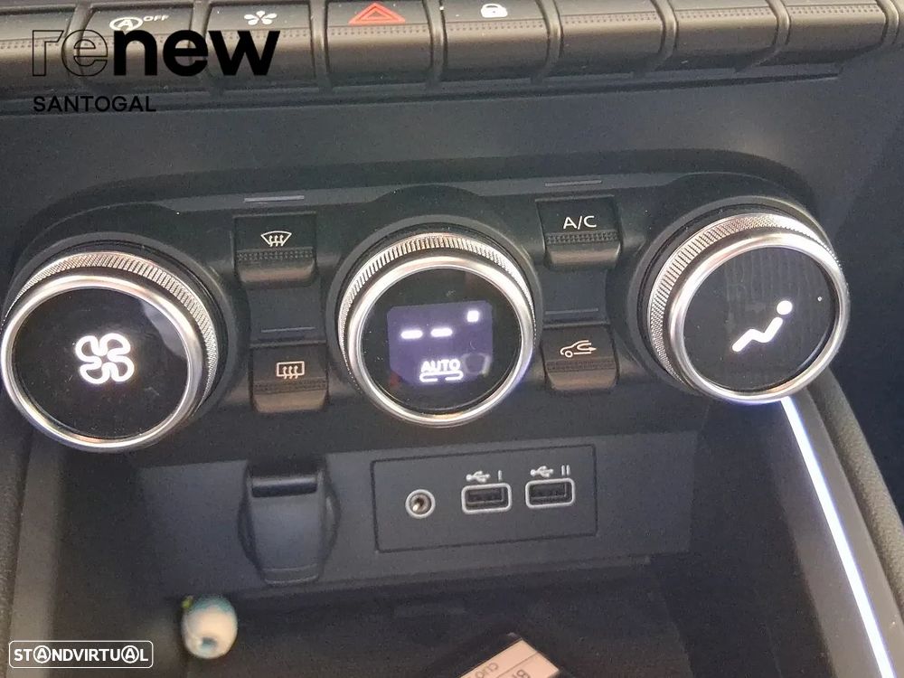 Renault Clio 1.0 TCe Techno Bi-Fuel - 19