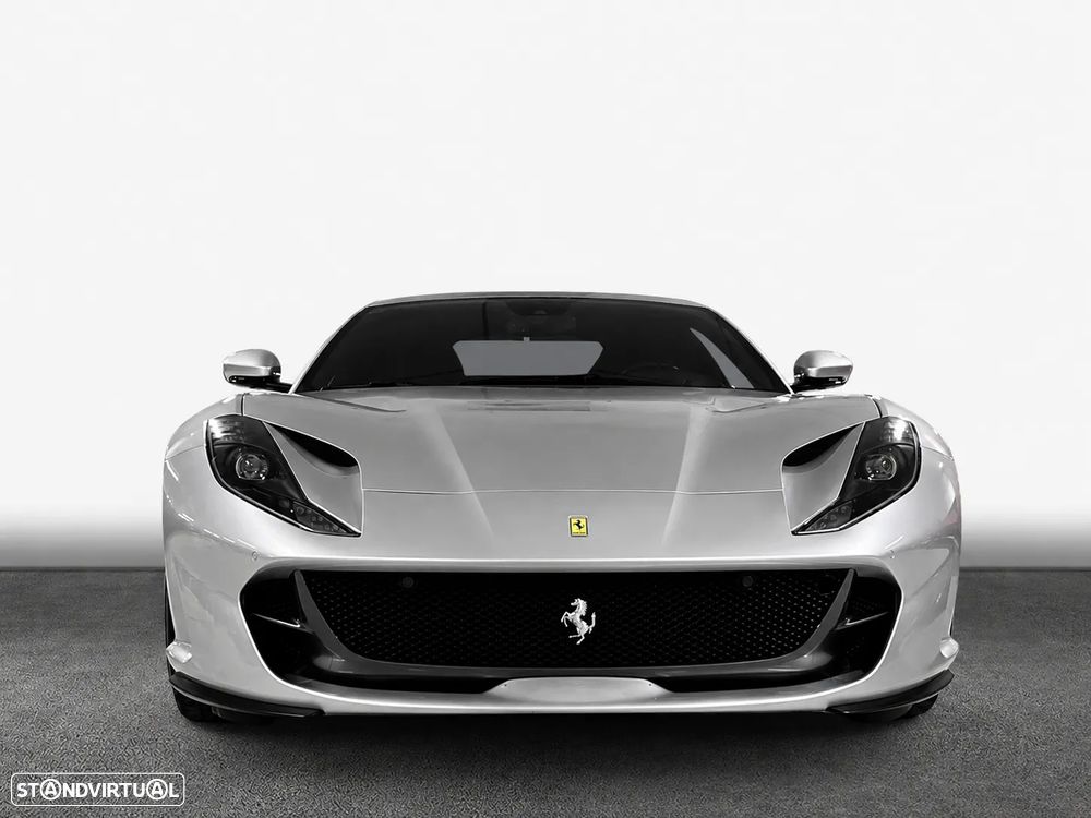 Ferrari 812 Superfast 6.5 V12 - 4