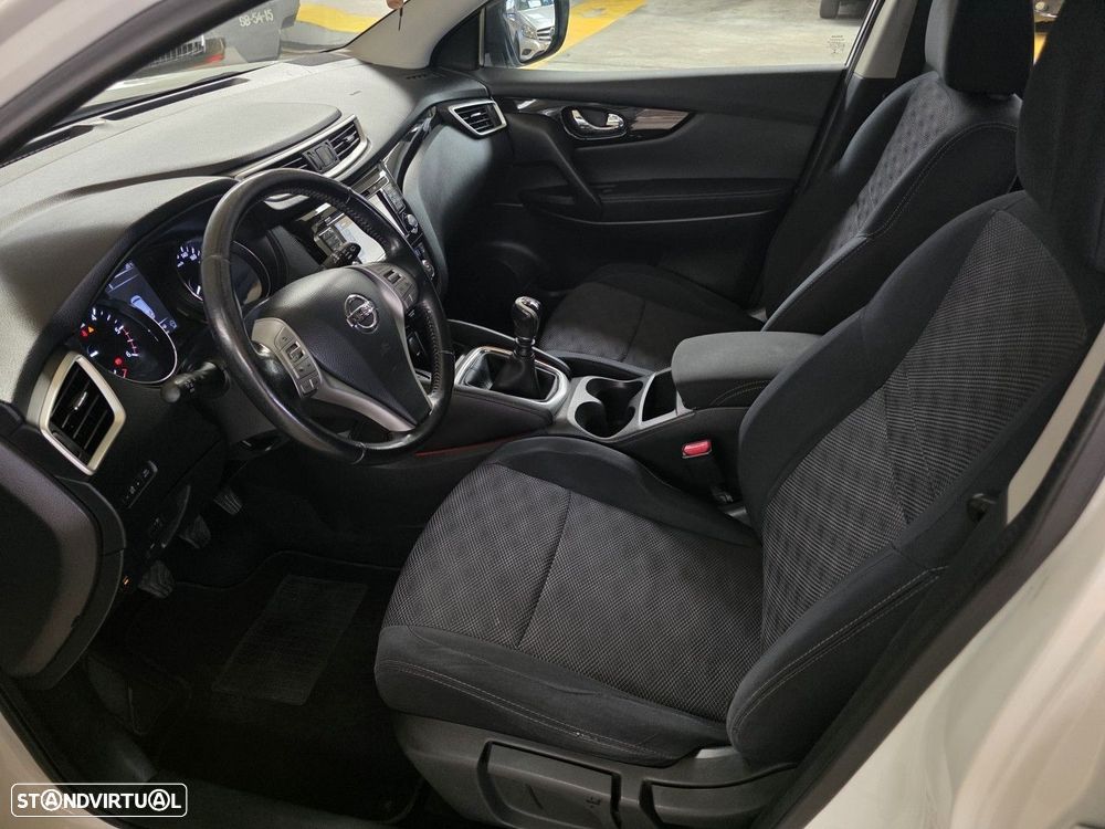 Nissan Qashqai 1.5 dCi N-Connecta - 10