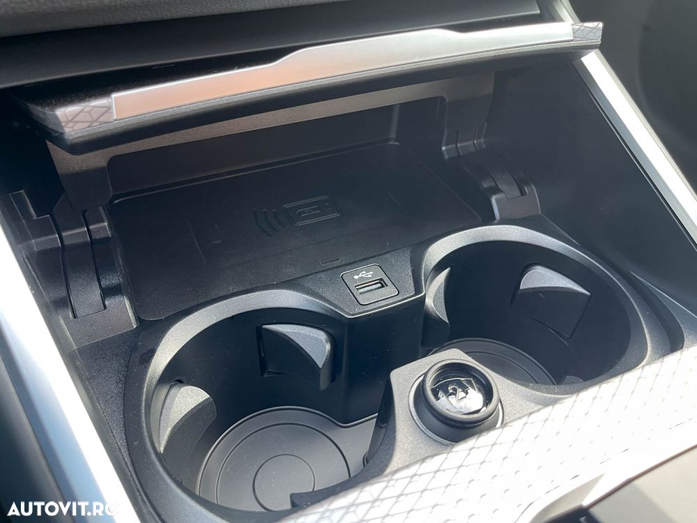 BMW Seria 3 320d xDrive AT MHEV - 11