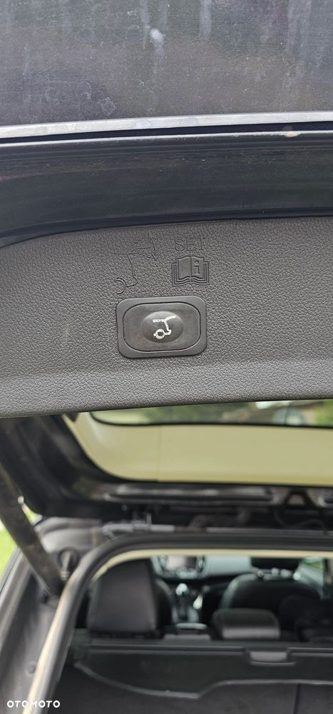 Ford Escape 2.0 EcoBoost AWD Titanium - 9