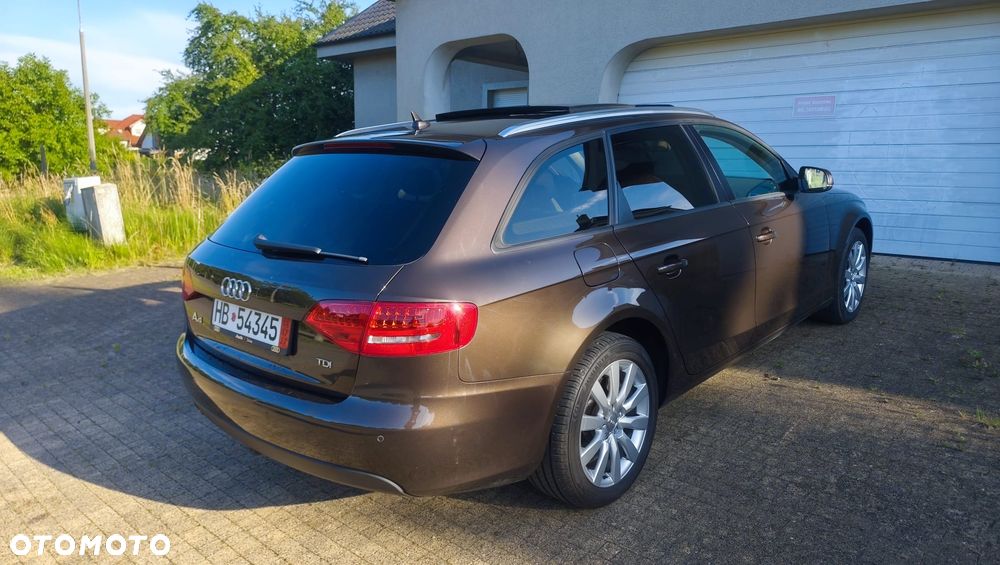 Audi A4 Avant - 22