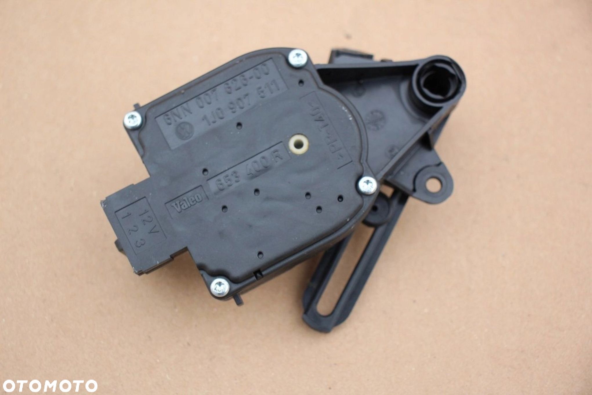 Silniczek nagrzewnicy VW SEAT AUDI SKODA 1J0907511 - 1