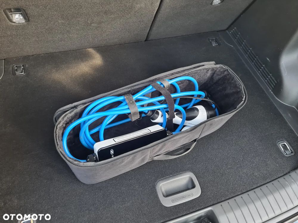 Hyundai Kona 39kWh Executive - 24