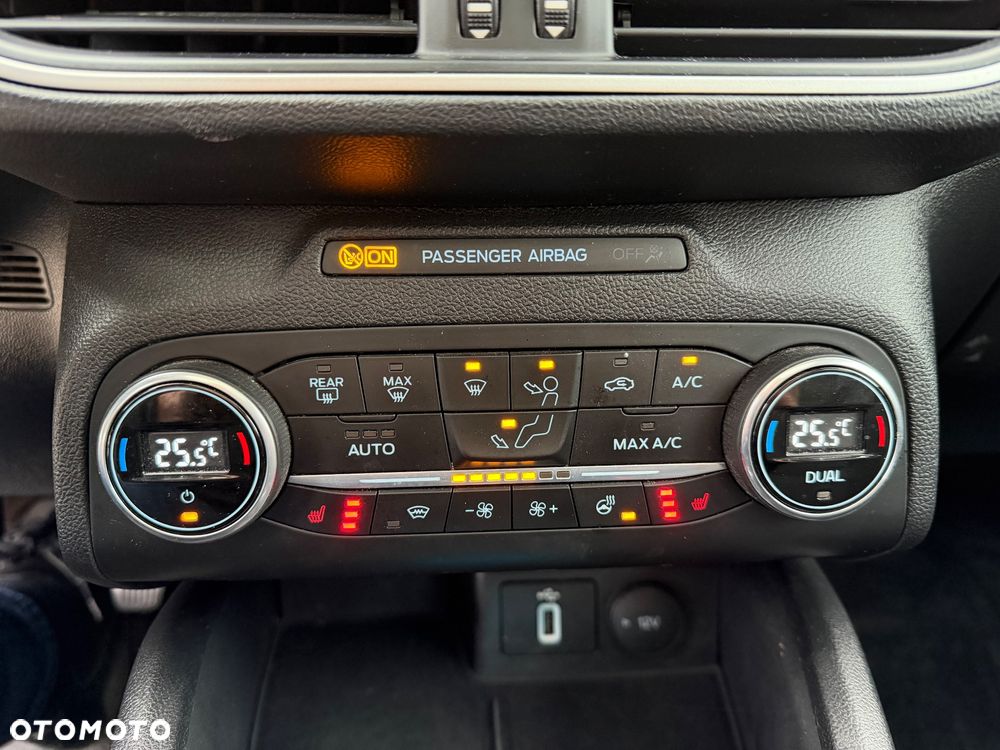 Ford Focus 1.5 TDCi Titanium - 20