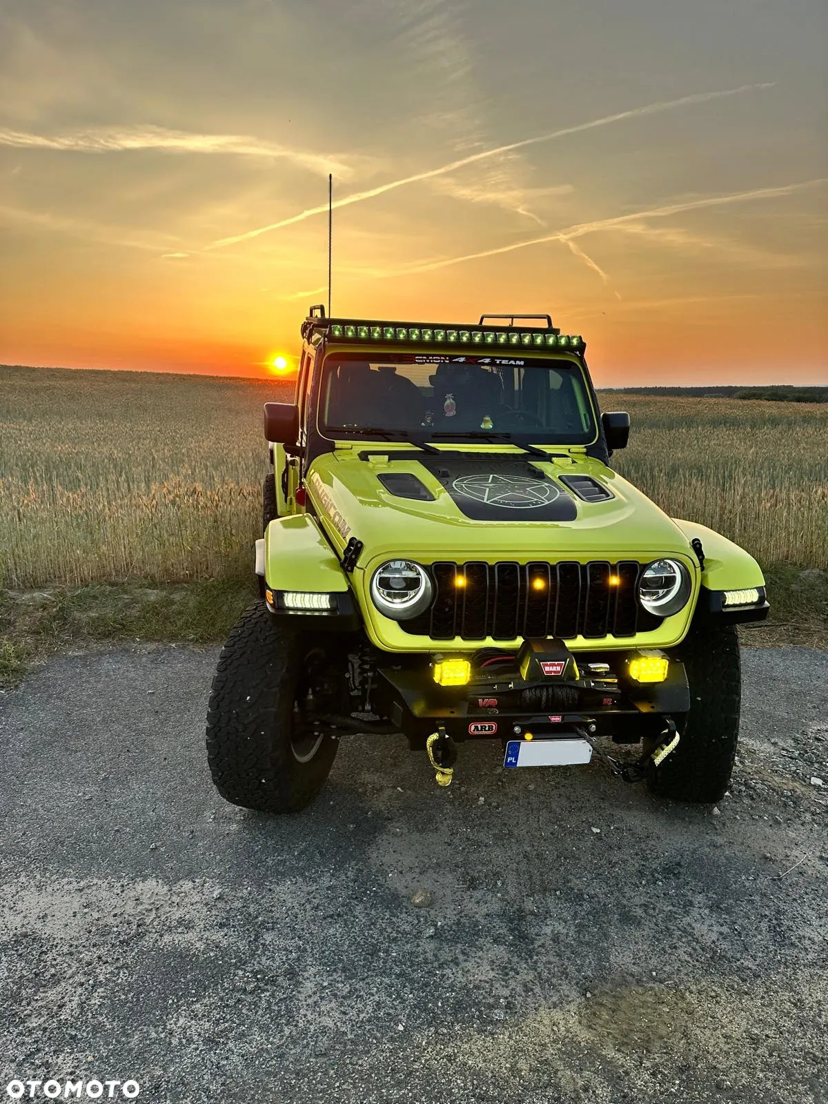 Jeep Wrangler - 2