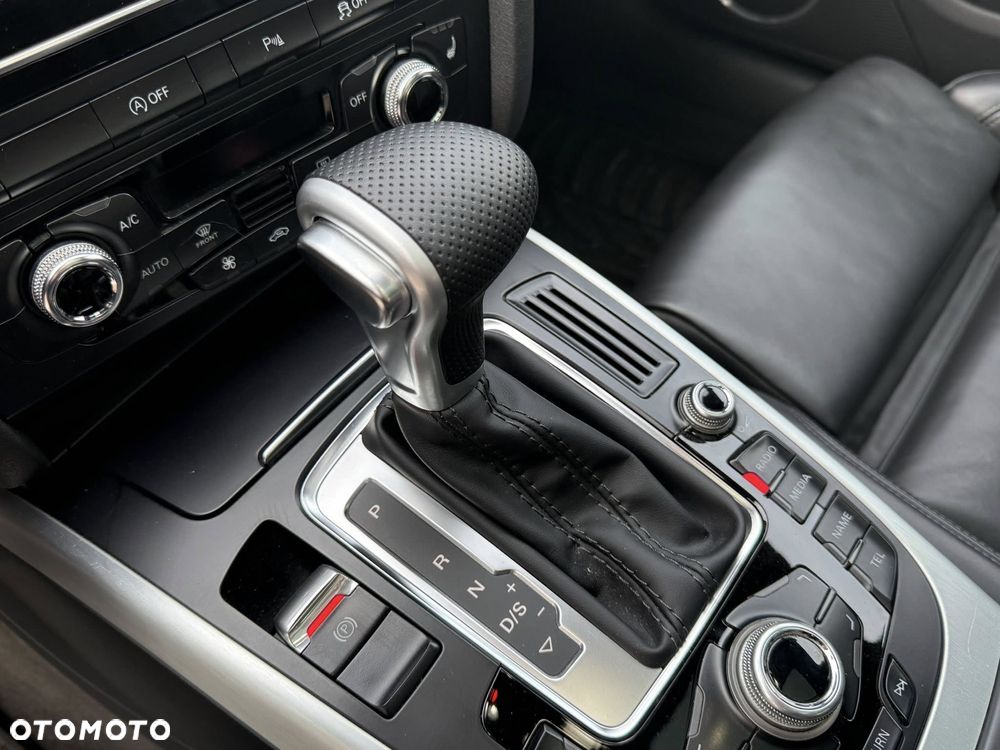 Audi A4 Avant 2.0 TDI DPF multitronic S line Sportpaket - 26