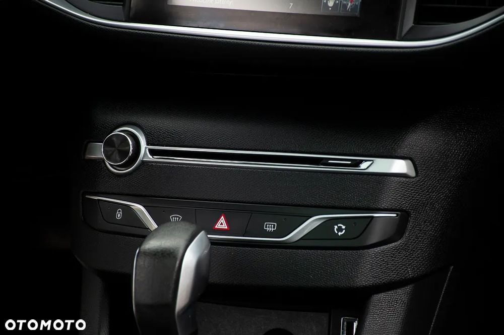 Peugeot 308 BlueHDi 150 EAT6 Stop & Start GT-Line Edition - 21