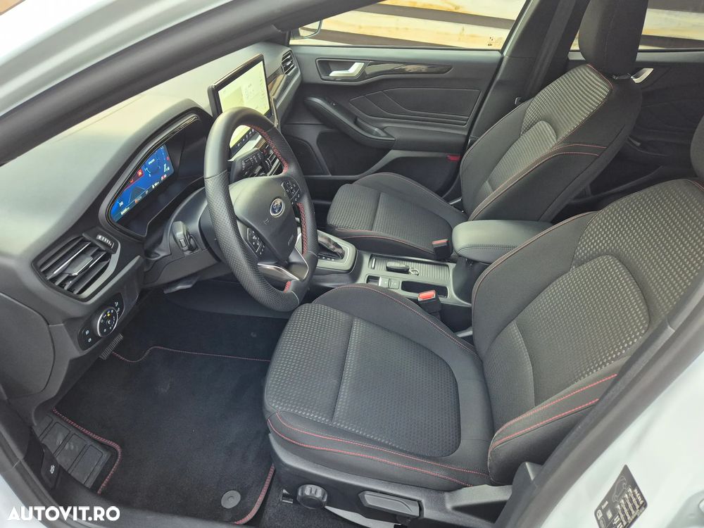 Ford Focus 1.0 EcoBoost MHEV ST-Line X - 8