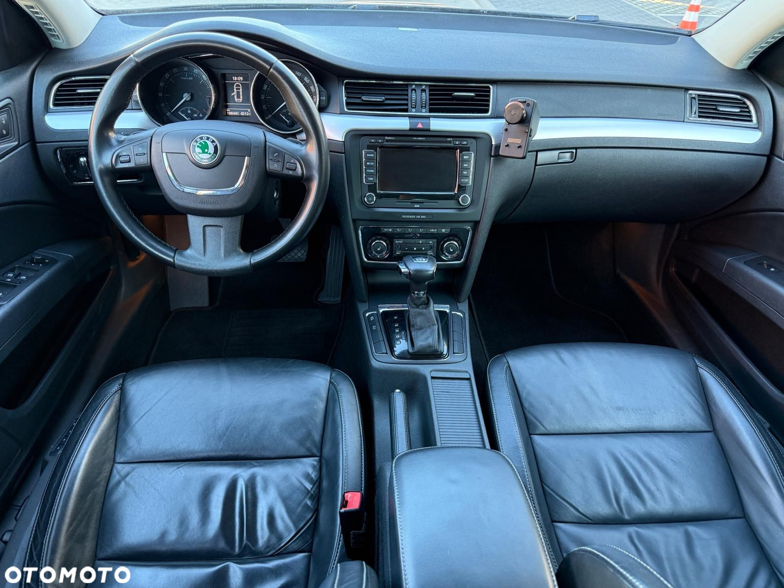 Skoda Superb 2.0 TDI DSG Elegance - 10