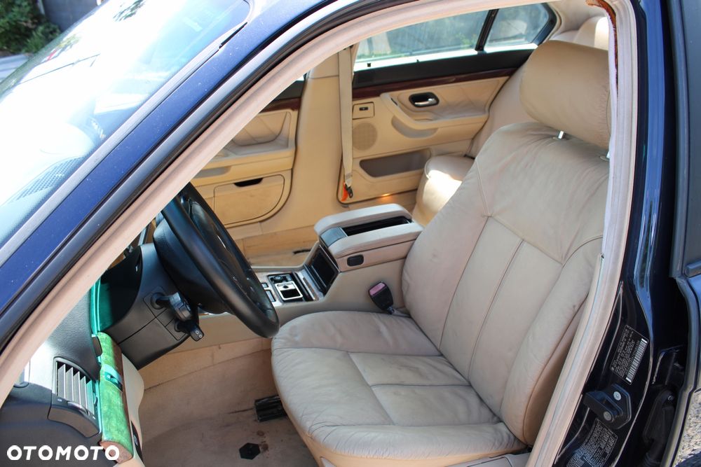 BMW Seria 7 740i - 16