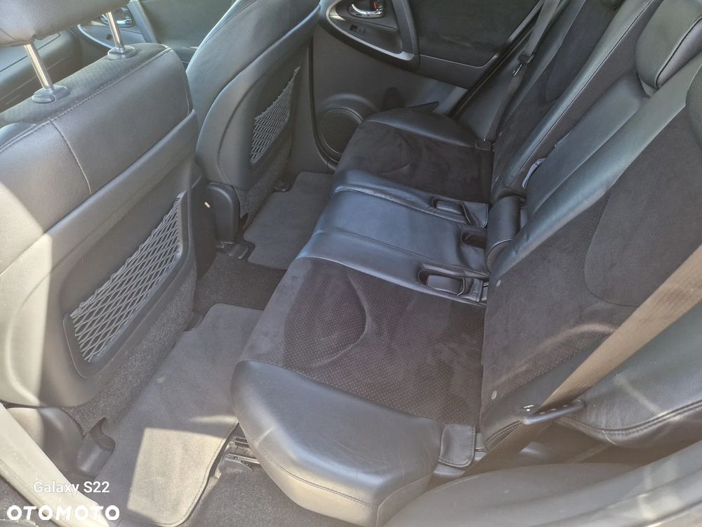 Toyota RAV4 2.0 VVT-i Prestige NAVI MS - 13