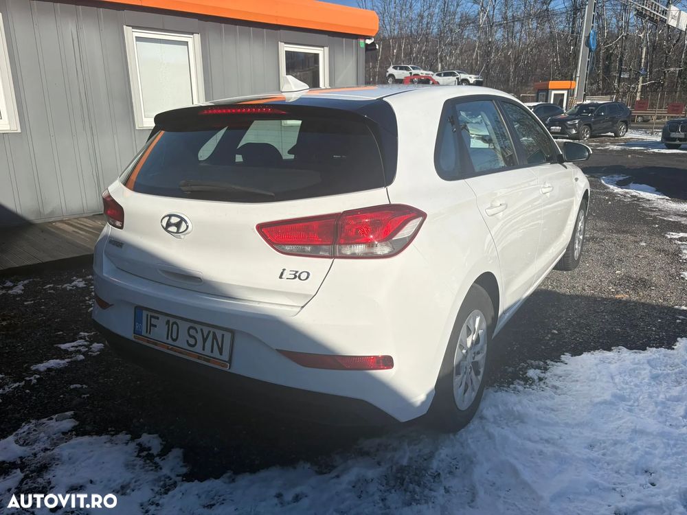 Hyundai i30 1.5 110CP 5DR M/T Comfort - 3