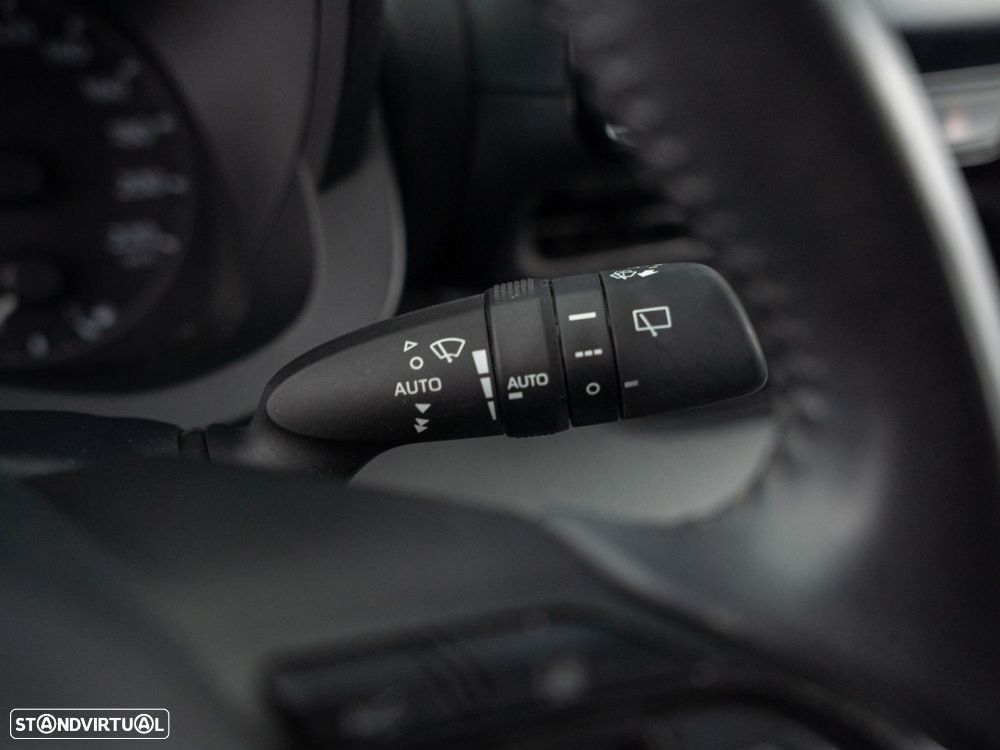 Toyota Yaris 1.5 HDF Comfort - 22