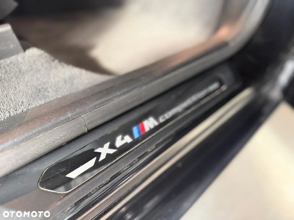 BMW X4 xDrive M - 18