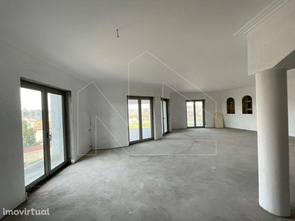 Moradia T3 Eixo e Eirol - Grande imagem: 2/23