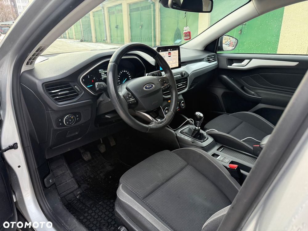 Ford Focus 1.5 TDCi SYNC Edition - 20