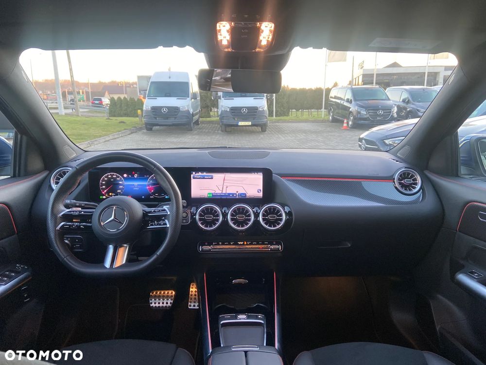 Mercedes-Benz GLA 200 AMG Line - 10