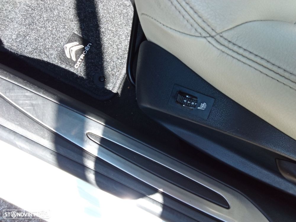 DS DS3 Cabrio Pure Tech 82 Chic - 29
