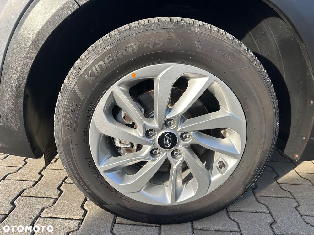 Hyundai Tucson blue 1.7 CRDi 2WD Intro Edition - 29