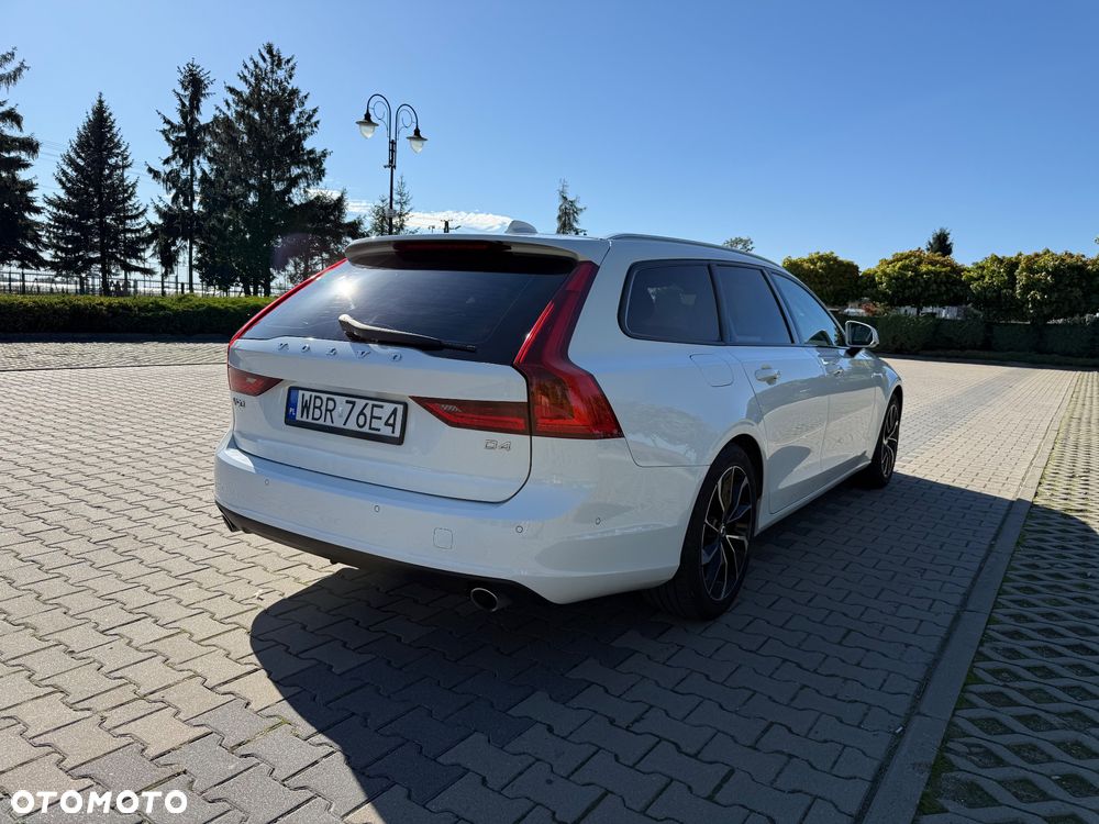 Volvo V90 D4 Momentum - 5
