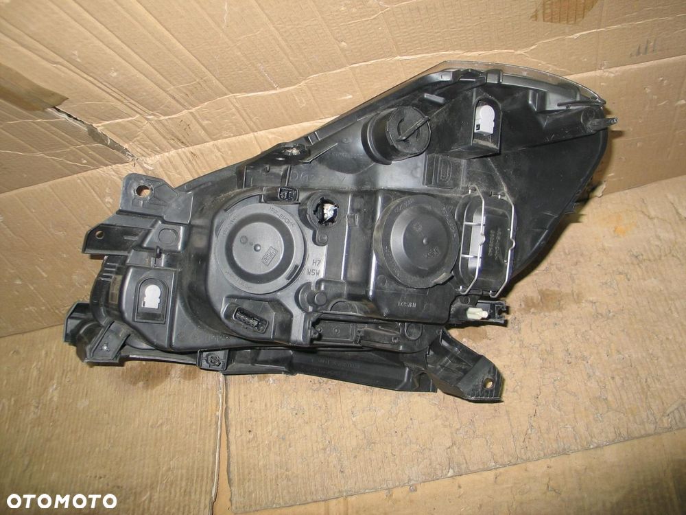 Lampa przod renault clio 3 III 05-12r. 8200261612 europa - 10