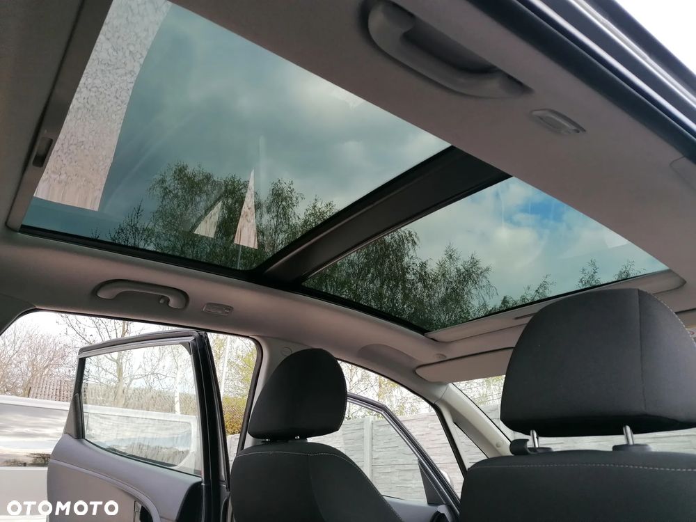 Kia Venga 1.6 CVVT Fifa World Cup Edition - 20