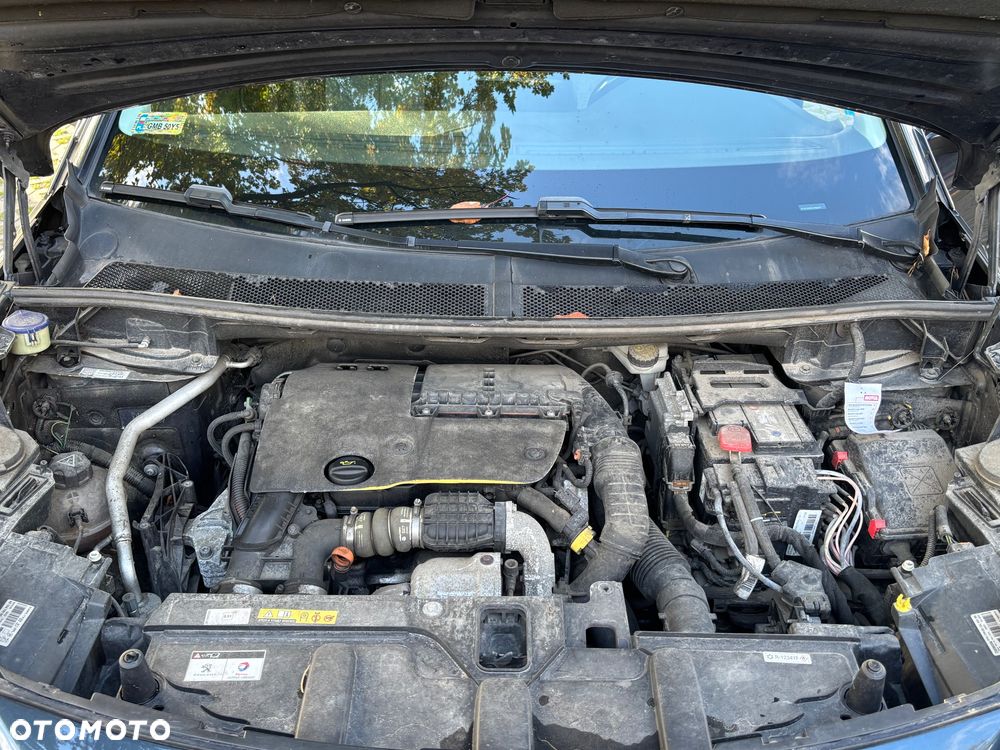 Peugeot 5008 1.6 BlueHDi Allure 7os - 23