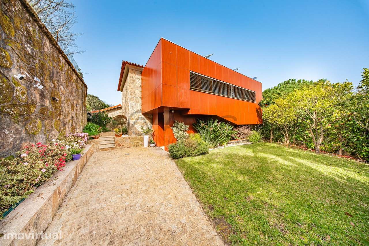Maravilhosa Moradia T4 com Jardim, A 8 km do Centro de Braga - Grande imagem: 4/59