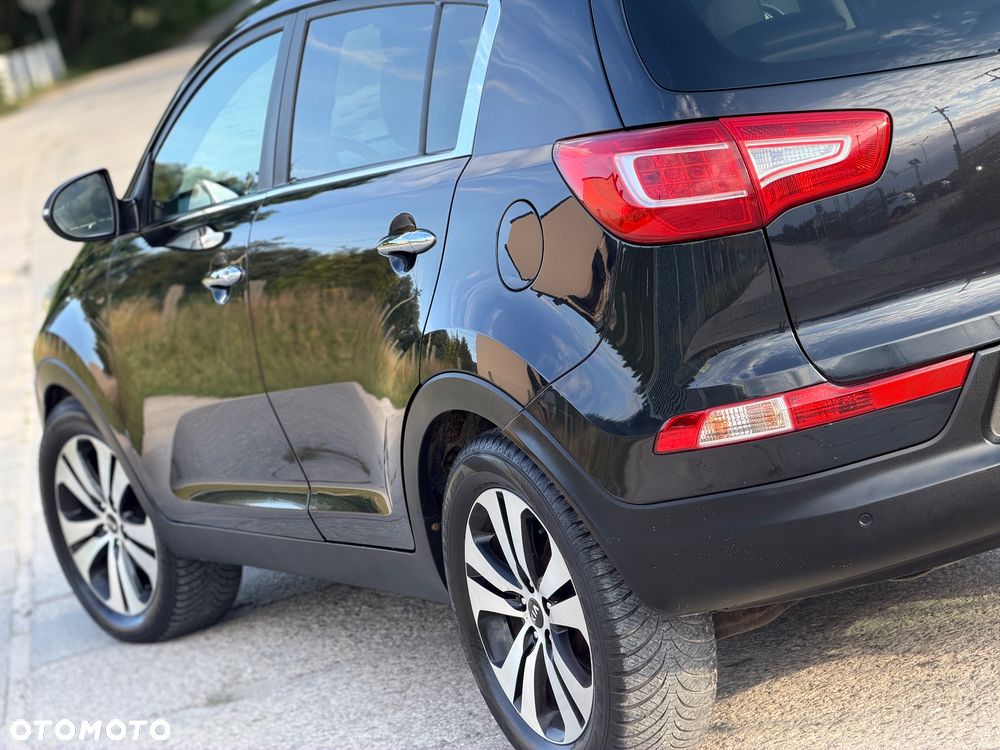 Kia Sportage 2.0 CRDI 4WD Automatik Vision - 19