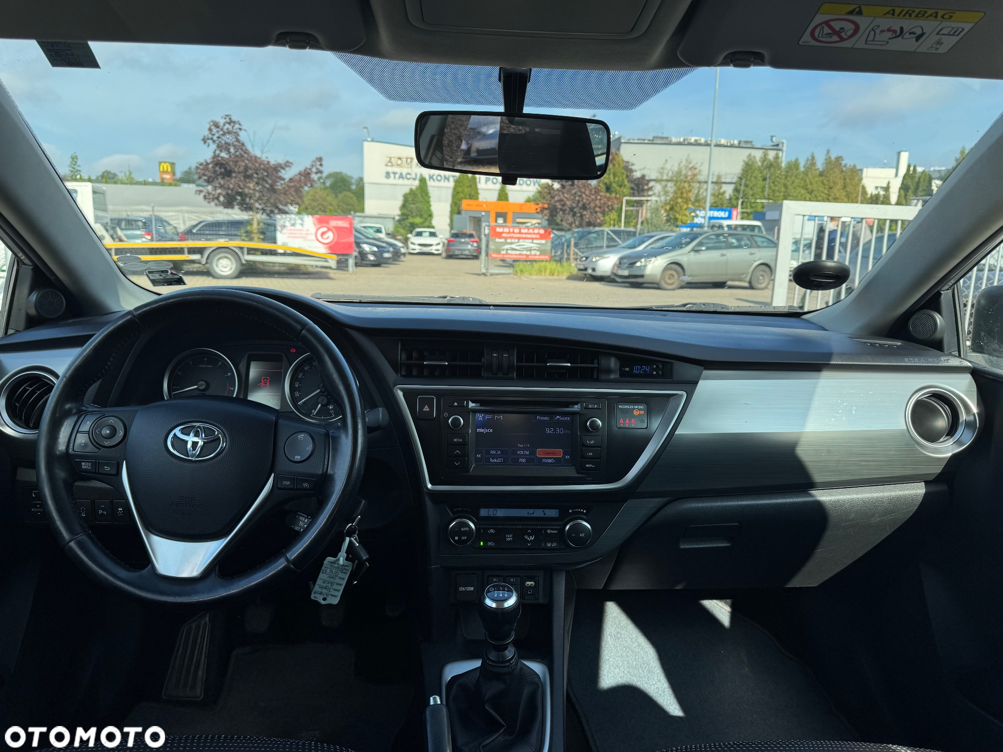 Toyota Auris 1.6 Premium - 30