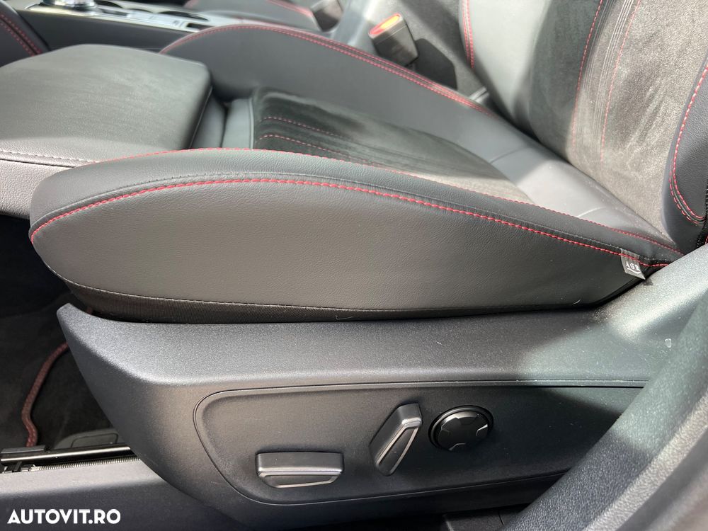 Ford Kuga 2.5 Duratec FWD PHEV ST-Line X - 25