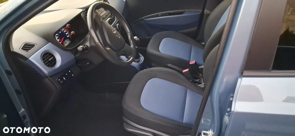 Hyundai i10 1.1 Premium - 10