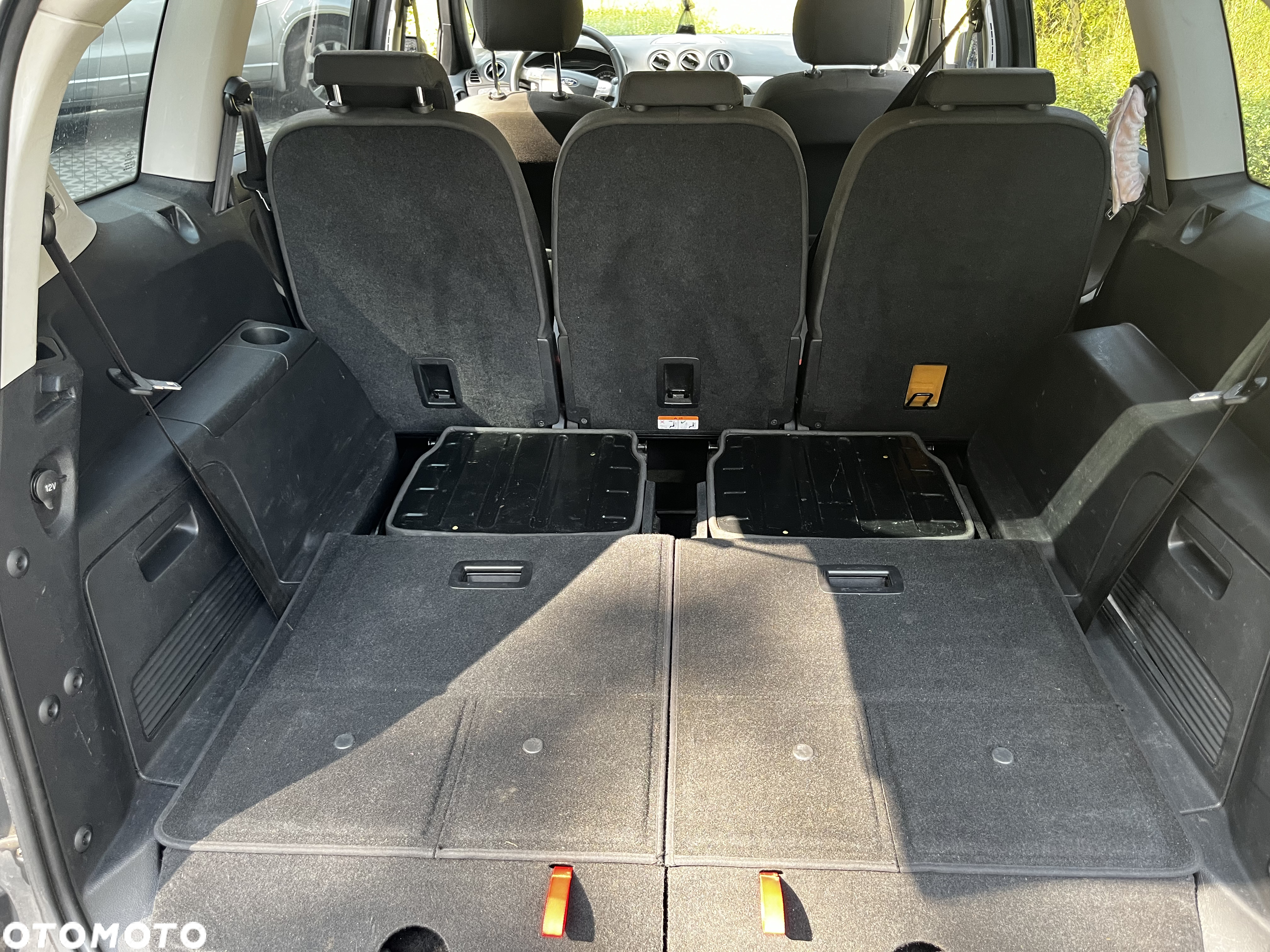 Ford S-Max - 16