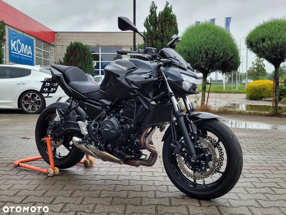 Kawasaki Z 650 - 12