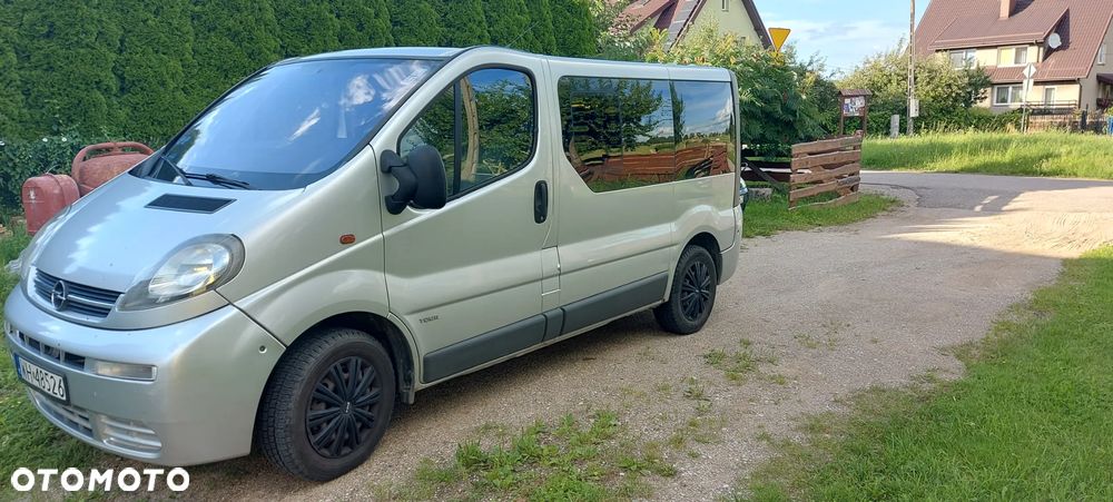 Opel Vivaro Tour - 2