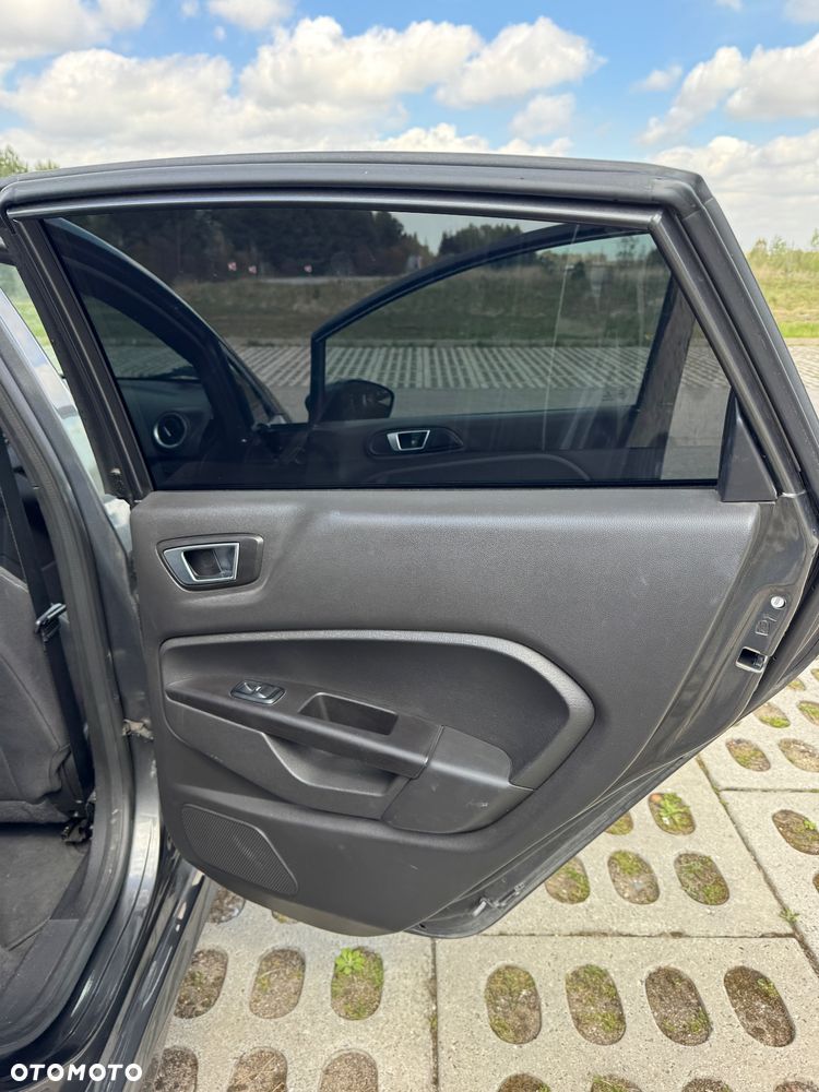 Ford Fiesta 1.6 EcoBoost ST - 14