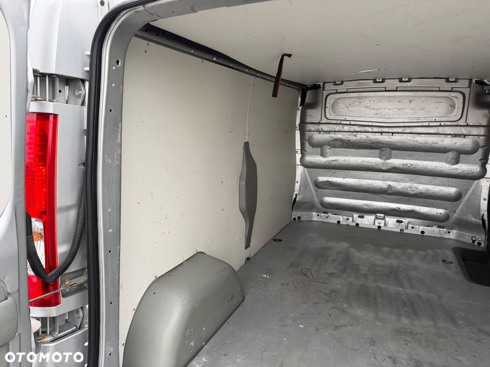 Opel Vivaro Long - 18