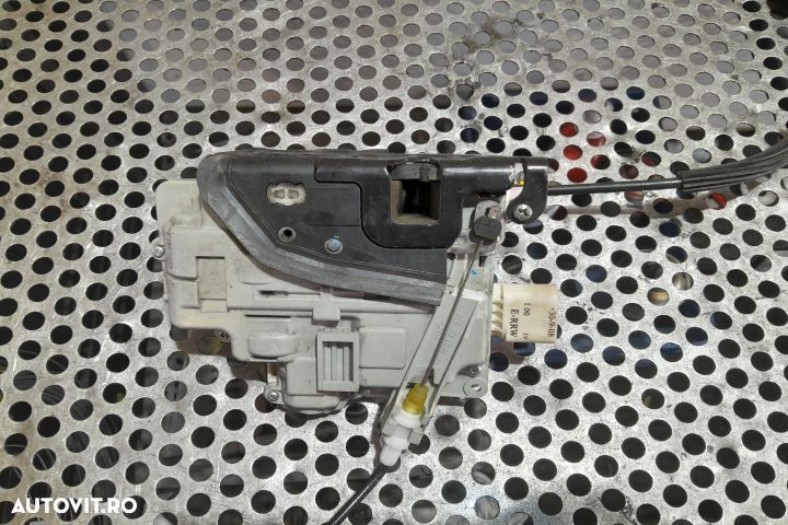 Broasca usa fata dreapta 8J1837016A 8J1837016A Audi A4 B8/8K [2007 - - 7