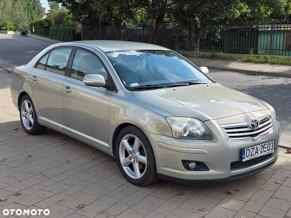 Toyota Avensis 2.2 D-4D Prestige - 2