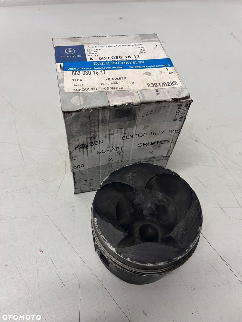 TŁOK MERCEDES T1 KACZKA OM603 OM601 A6030301617 - 1