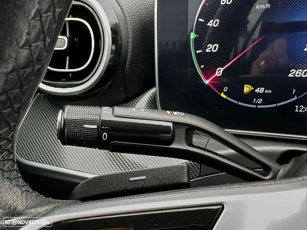 Mercedes-Benz C 220 — fotografia 17