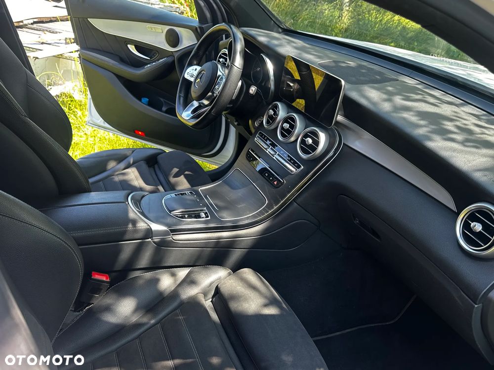 Mercedes-Benz GLC 200 d 4-Matic Business Edition - 4