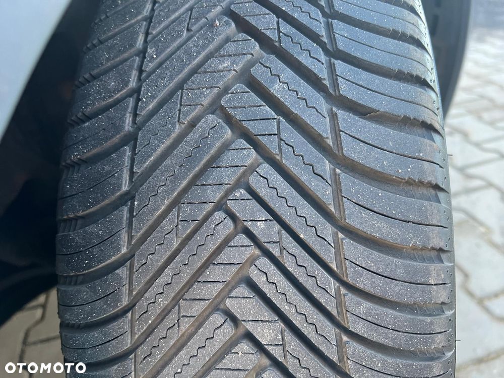 Peugeot 308 1.2 PureTech Allure S&S EAT8 - 10