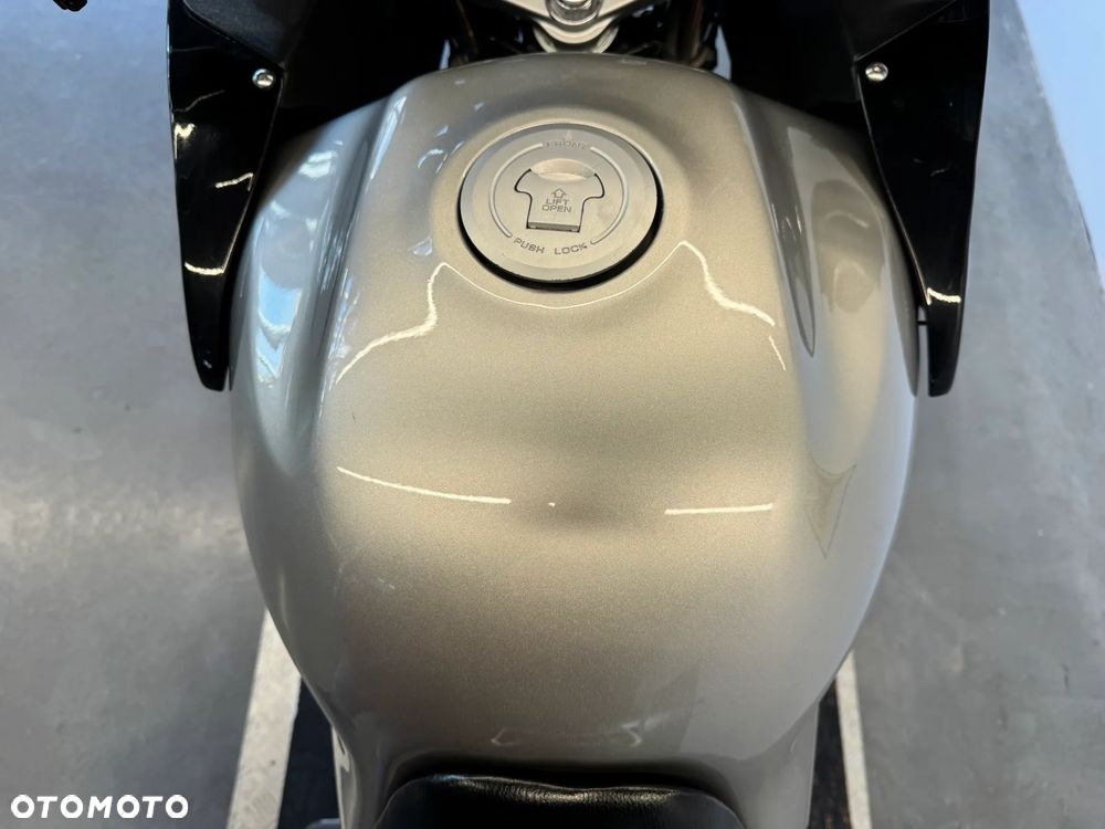 Honda XL - 28