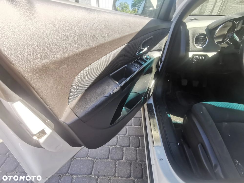 Chevrolet Cruze 1.8 LT - 8