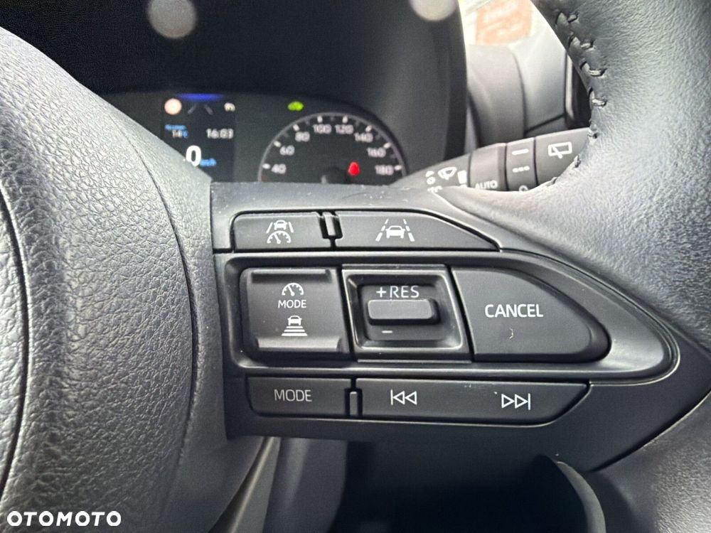 Mazda 2 - 25